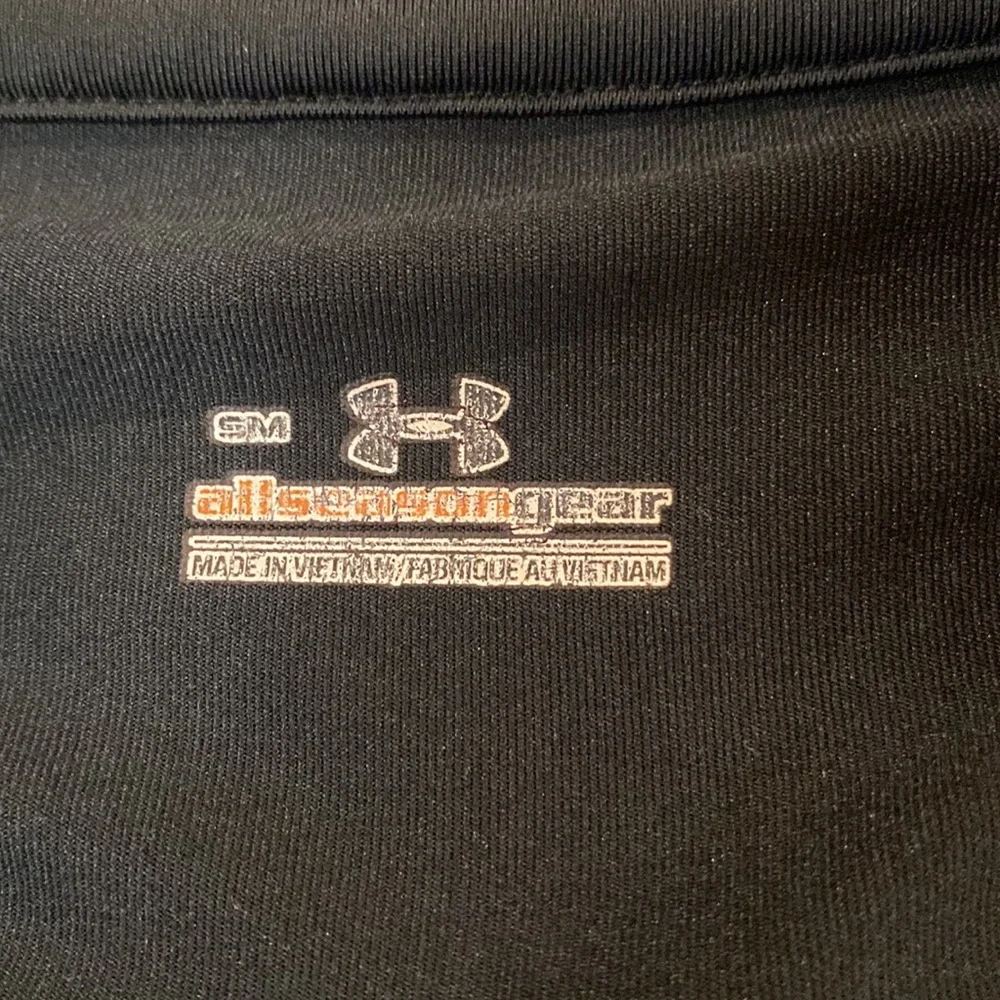 Under Armour Woman’s Running Jacket | Size SM - Picture 5 of 5